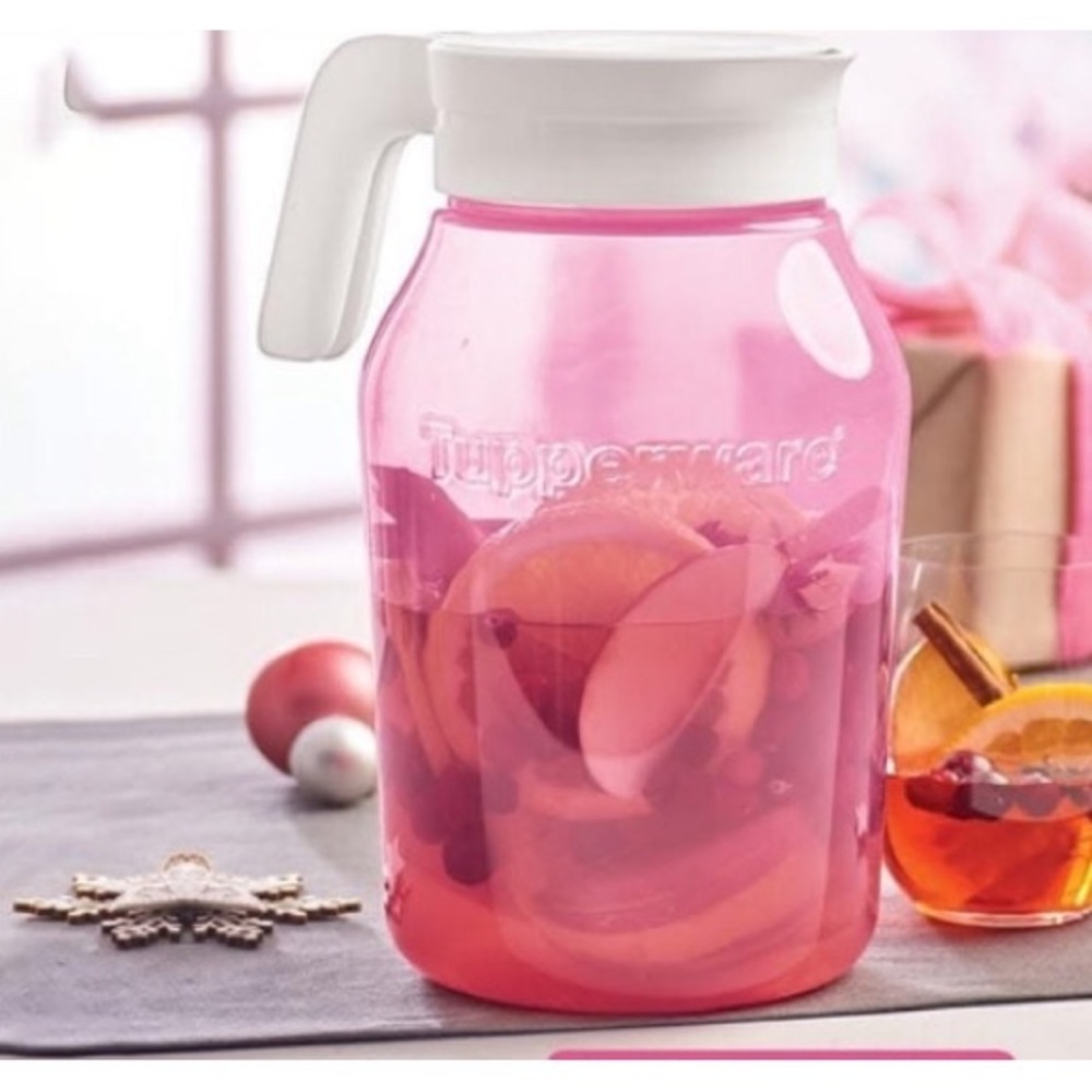 Pink Tupperware Pitcher with White Lid 3 Liter